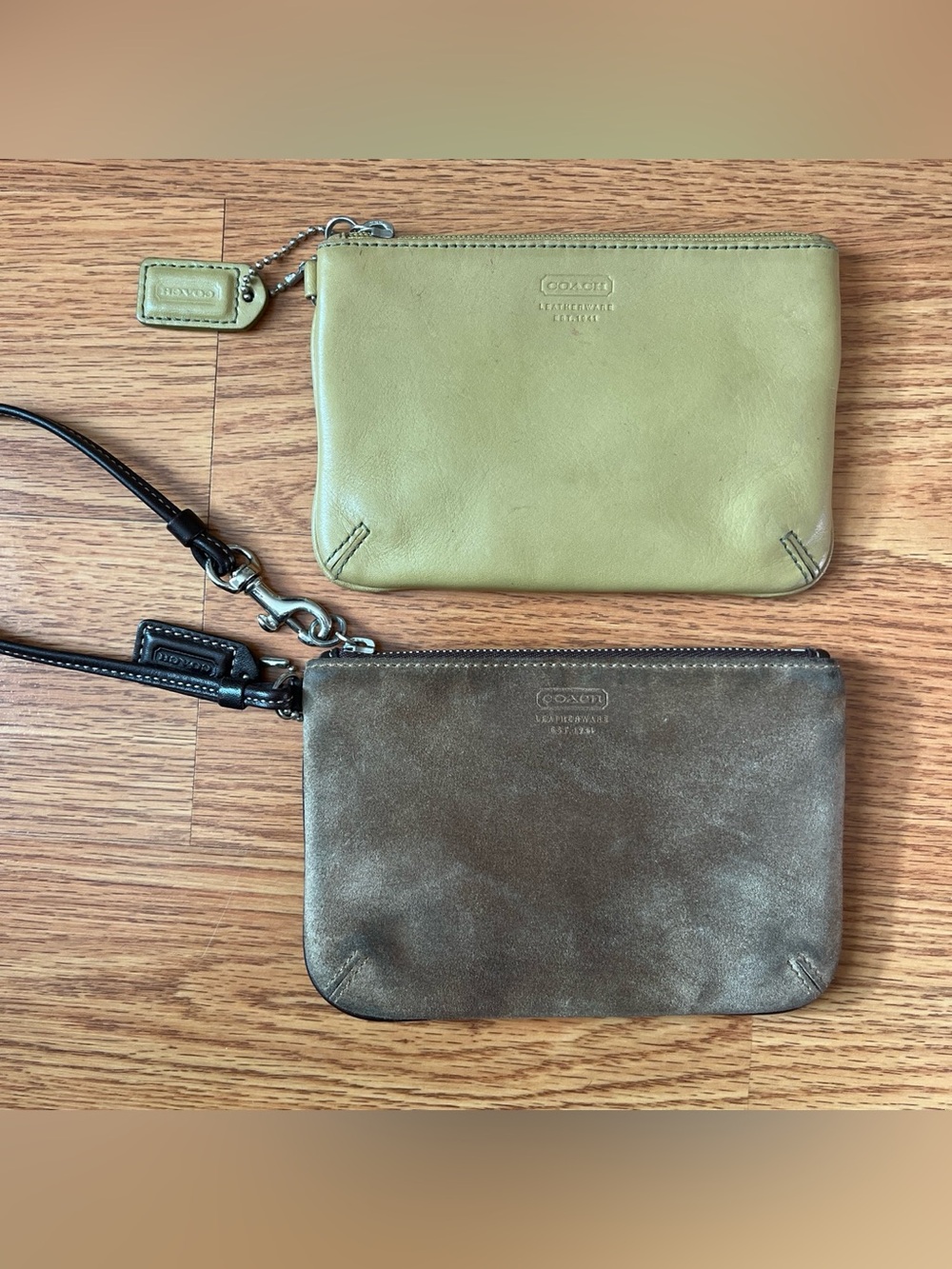 2 Rehab Coach brown/yellow leather/suede wristlet